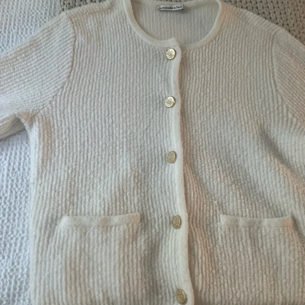 Abercrombie & Fitch Cardigan - Picture 2 of 7